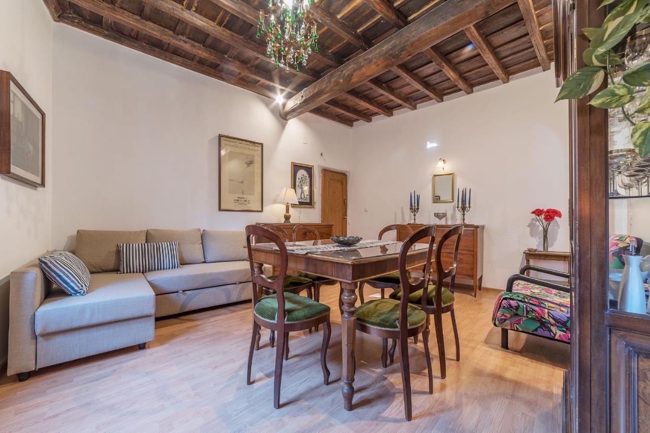 Montecitorio & Pantheon Stylish Flat Lägenhet Rom Exteriör bild