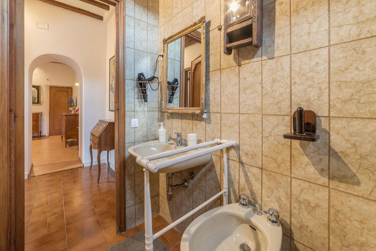 Montecitorio & Pantheon Stylish Flat Lägenhet Rom Exteriör bild